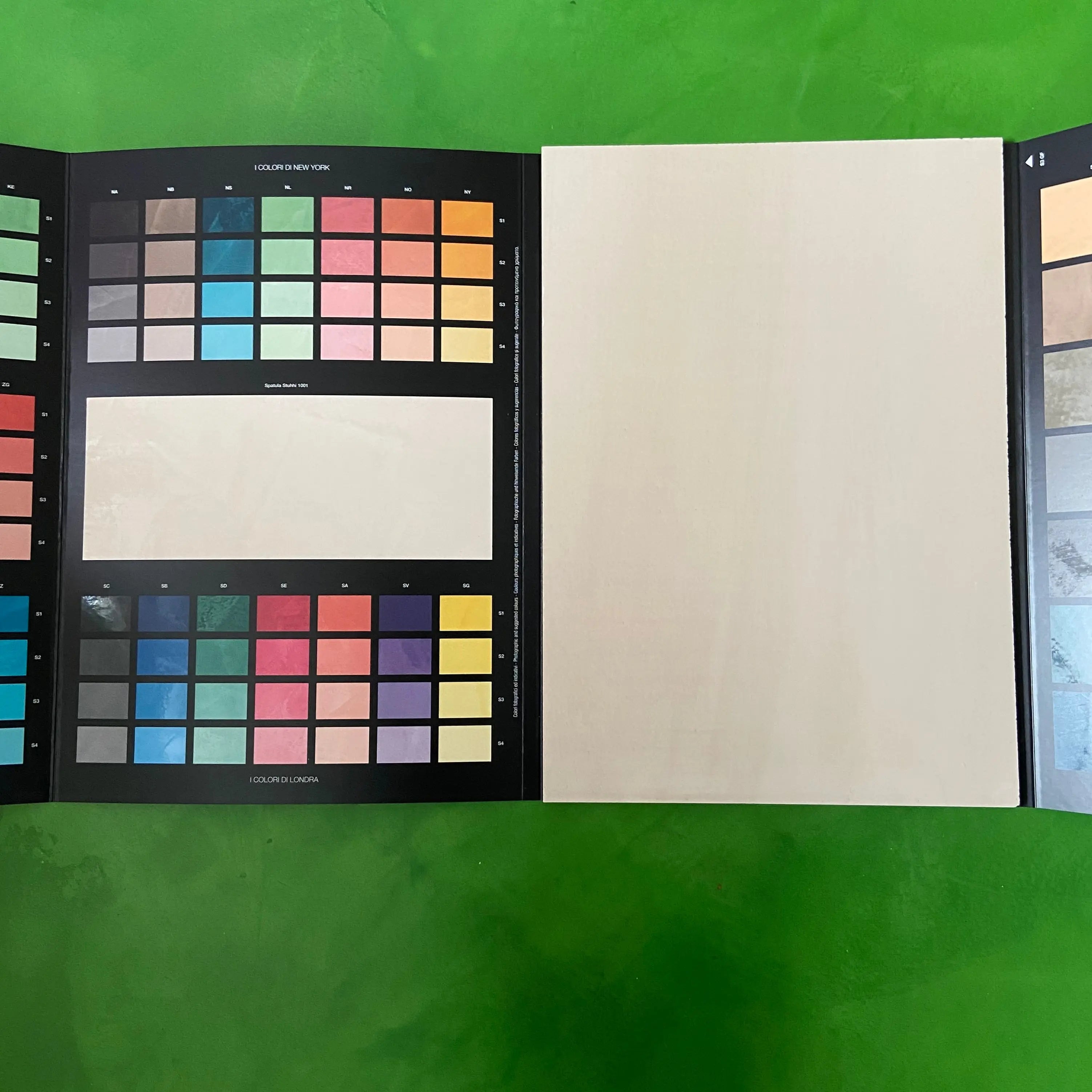 Spatula Stuhhi Sample Brochure - Stucco Veneziano UK